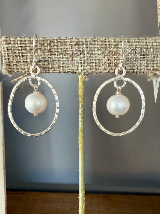 Handmade hammered fine silver hoops with pearl dangles earrings.