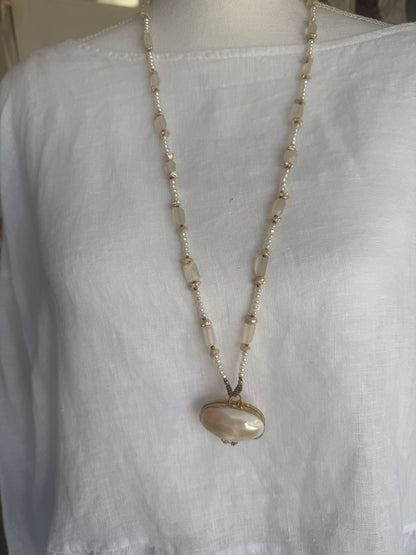 White shell pendant with moonstone and natural pearl necklace.
