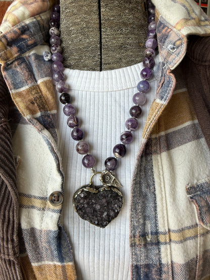 Amethyst druzie heart pendant on amethyst beads necklace. 18.5-24”.