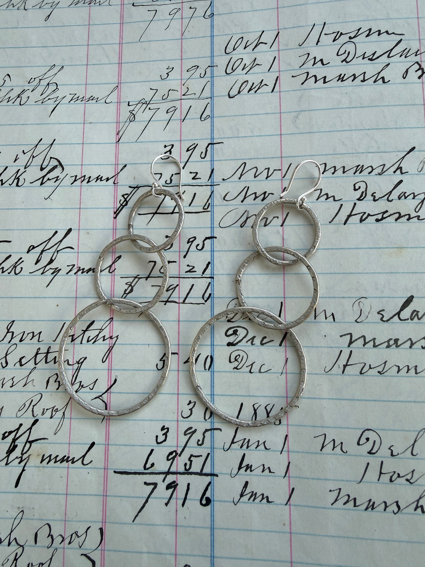 Triple hoop earrings in fine silver.