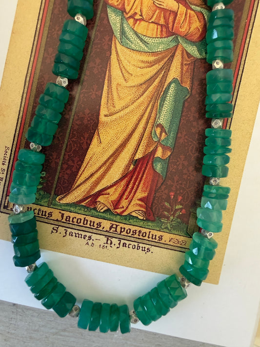 Green onyx short necklace with fine silver cube accents. Fine silver toggle clasp. 17”.
